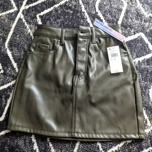 Faux leather mini skirt